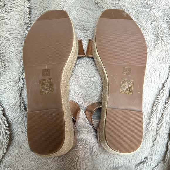 NWT Truffle rose gold buckle platform/flatform sandals espadrilles - Picture 6 of 7